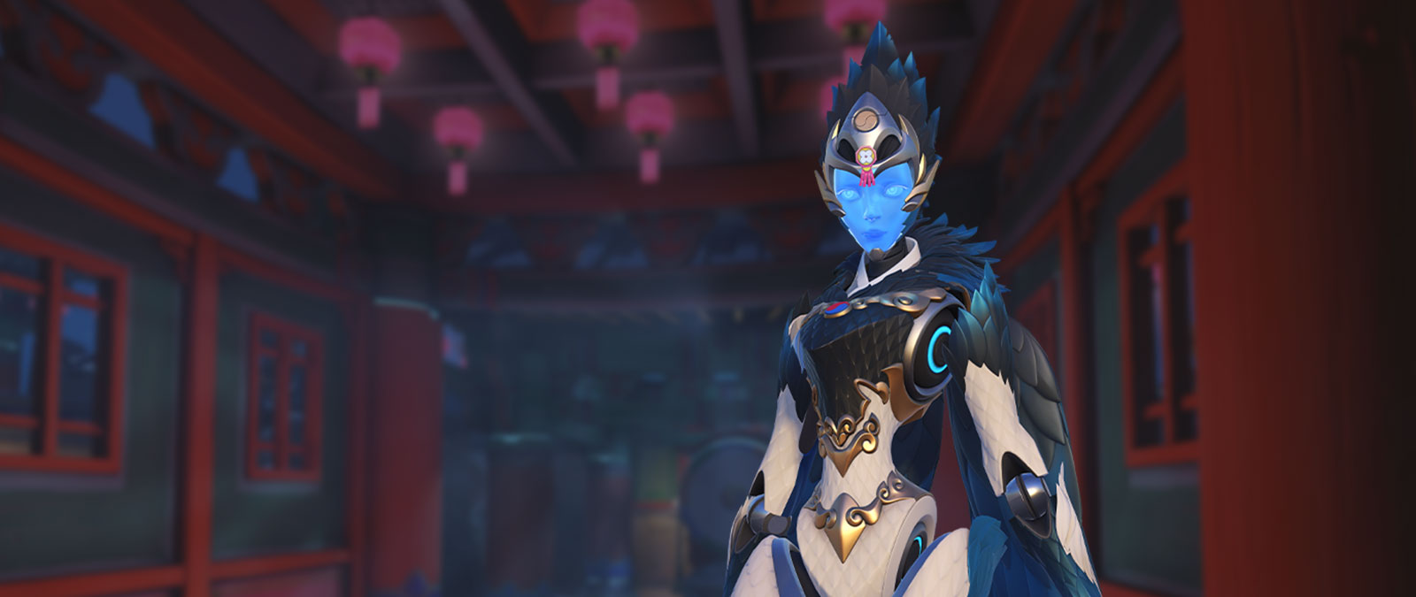 Echo pose en armure à thème du Nouvel An lunaire.