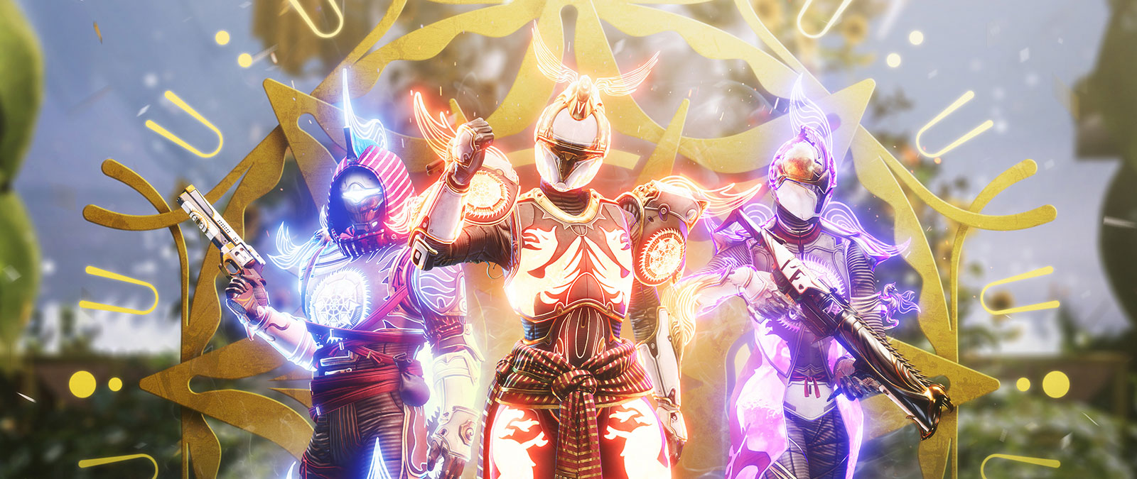 Três personagens posando com armadura brilhante em destaque