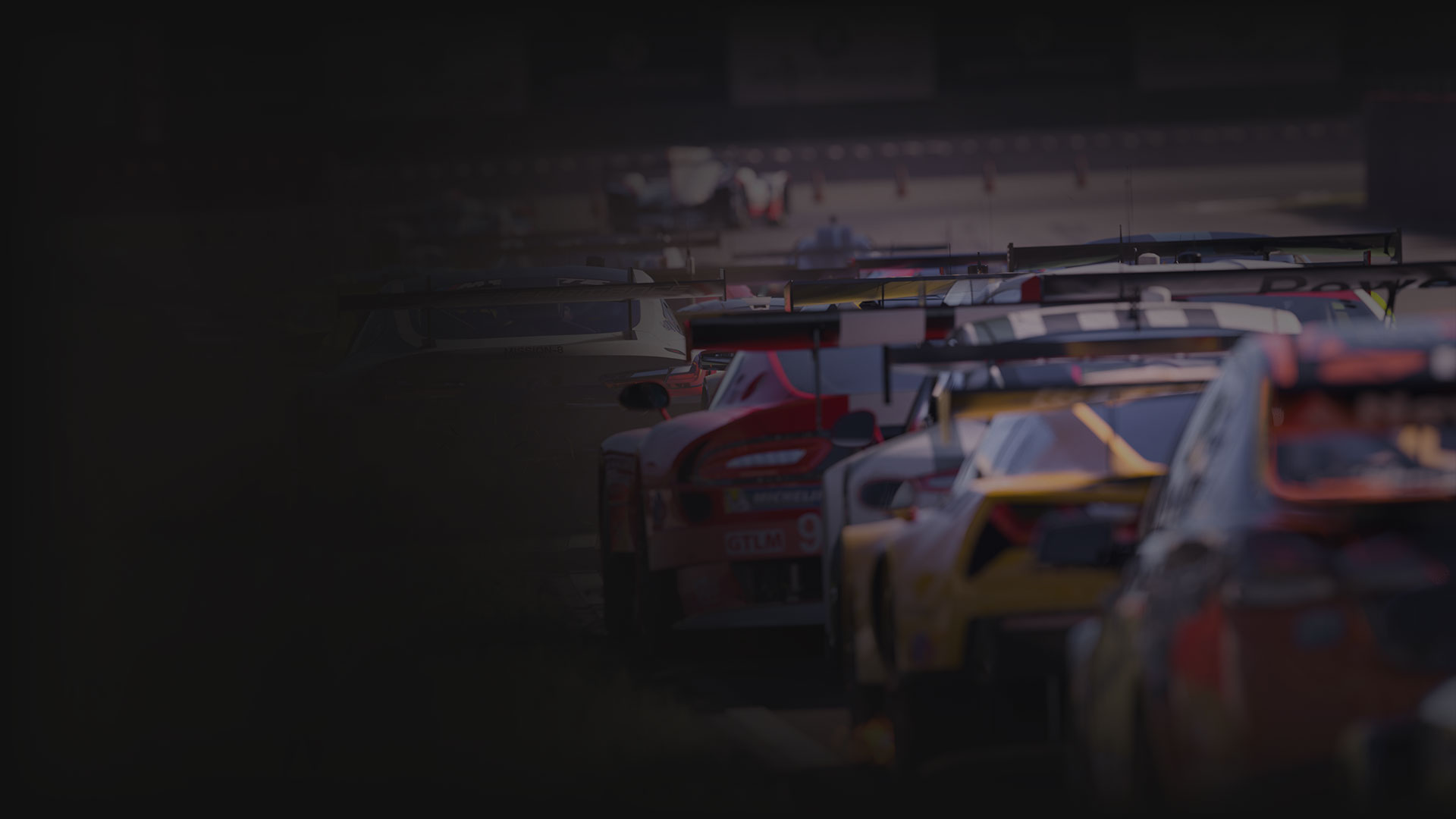 Forza Motorsport, arabalar bir yarış pistinde birbirine yakın yarışıyor