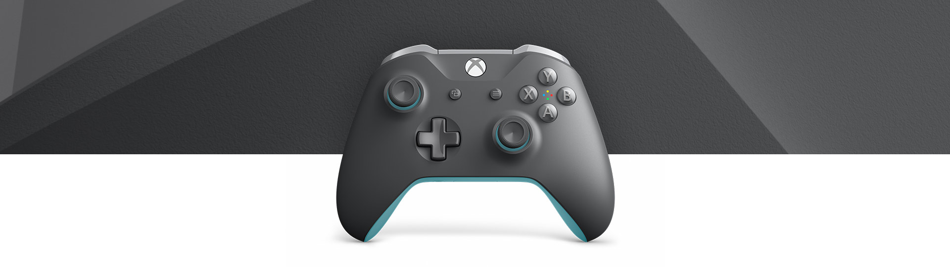 Grå blå trådløs Xbox-kontroller sett forfra