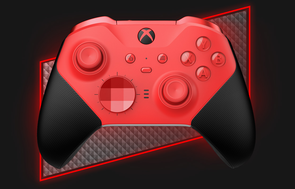Elölnézet az Xbox Elite Series 2 – Core vezeték nélküli kontrollerről (fehér), részletes nézettel a körbegumírozott markolatról és a hüvelykujjgombokról.