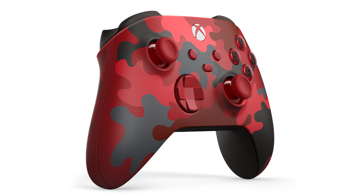 update main gallery with image: Right angle of the Xbox Wireless Controller Daystrike Camo