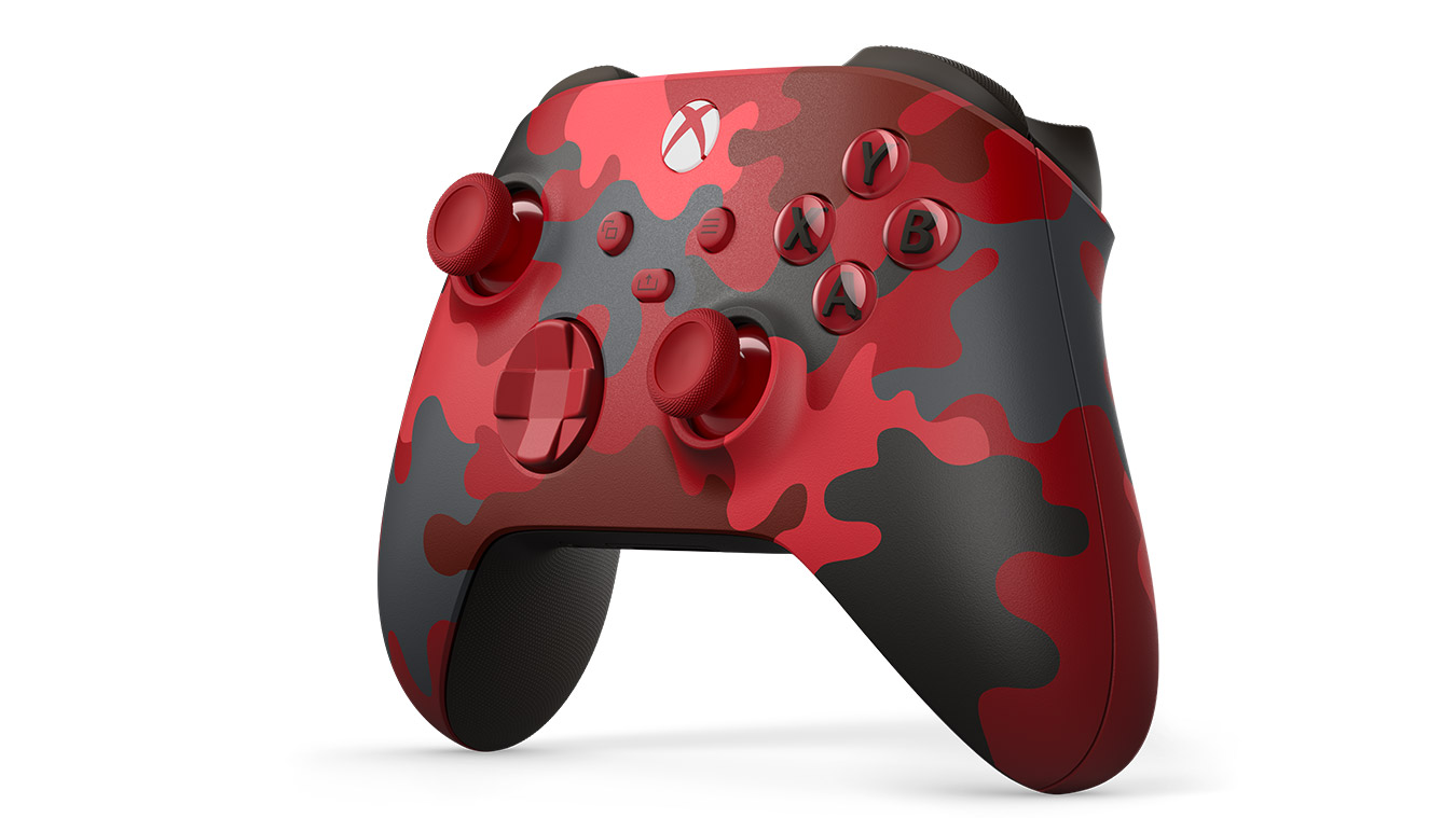 update main gallery with image: Left angle of the Xbox Wireless Controller Daystrike Camo