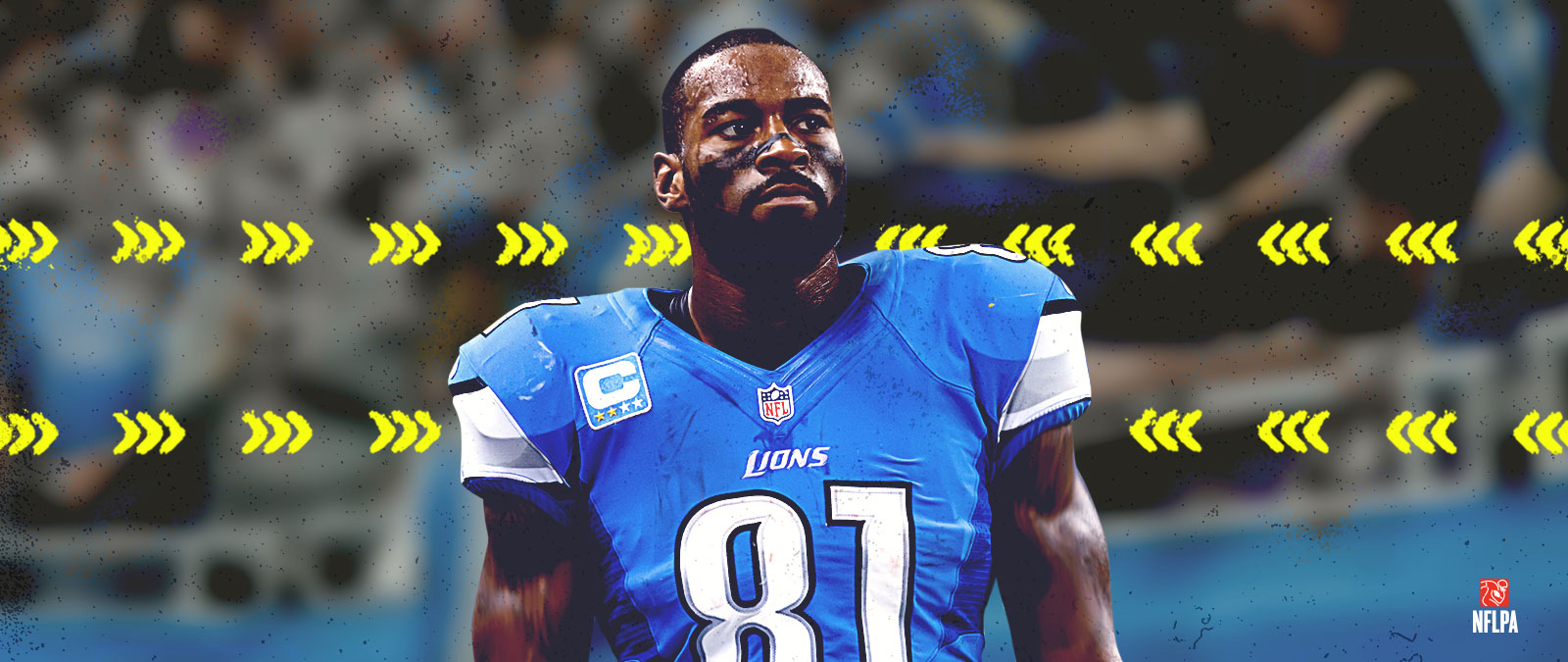 Logo NFLPA, Calvin Johnson portant un maillot bleu des Lions avec le numéro 81 sur la poitrine.