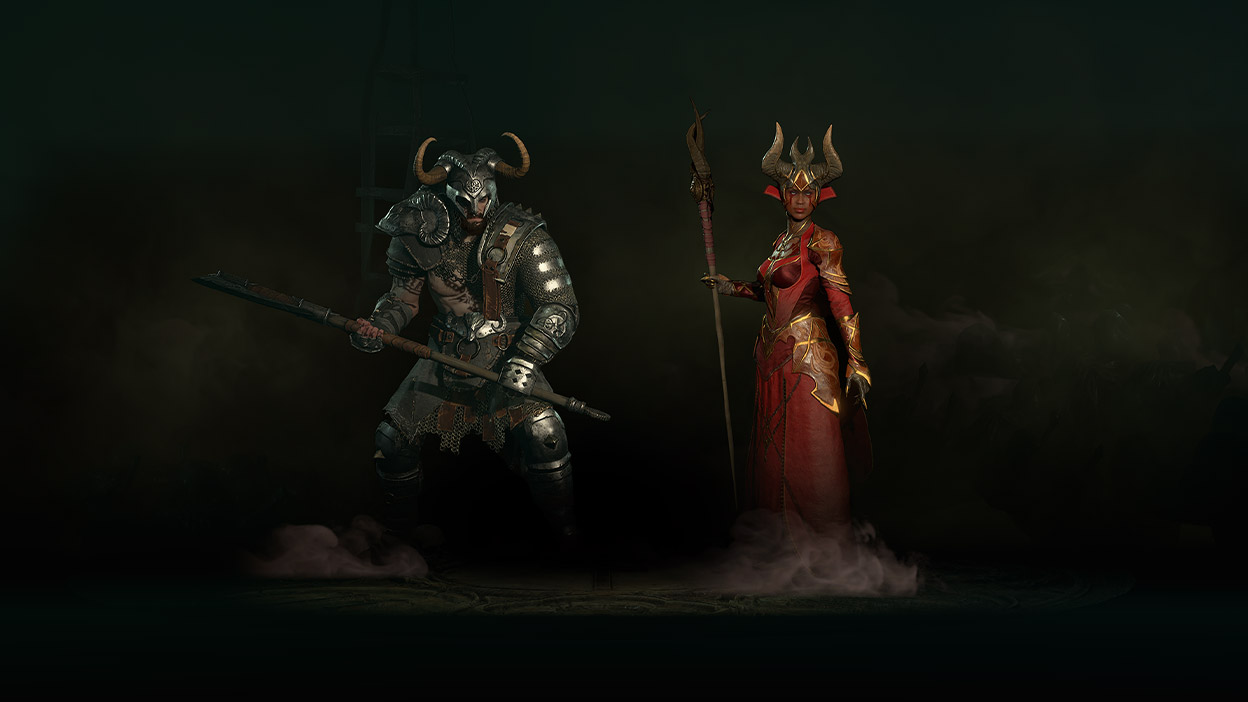 En mann i full rustning med horn står ved siden av en kvinne i en rød stridskjole.