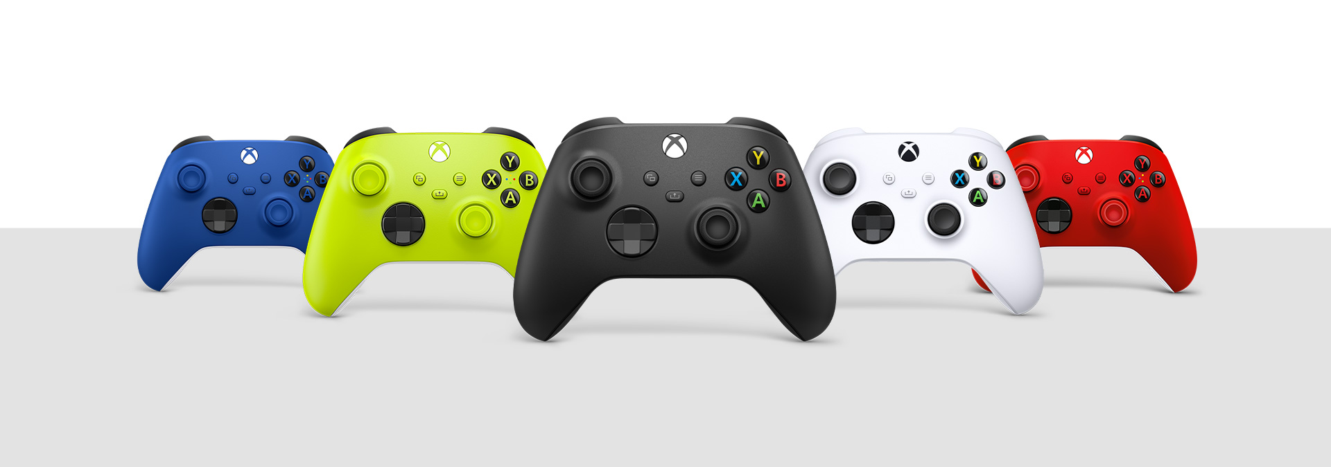 Геймпады Xbox в цветах Electric Volt, Shock Blue, Carbon Black, зеленый, темно-розовый, Robot White и Pulse Red