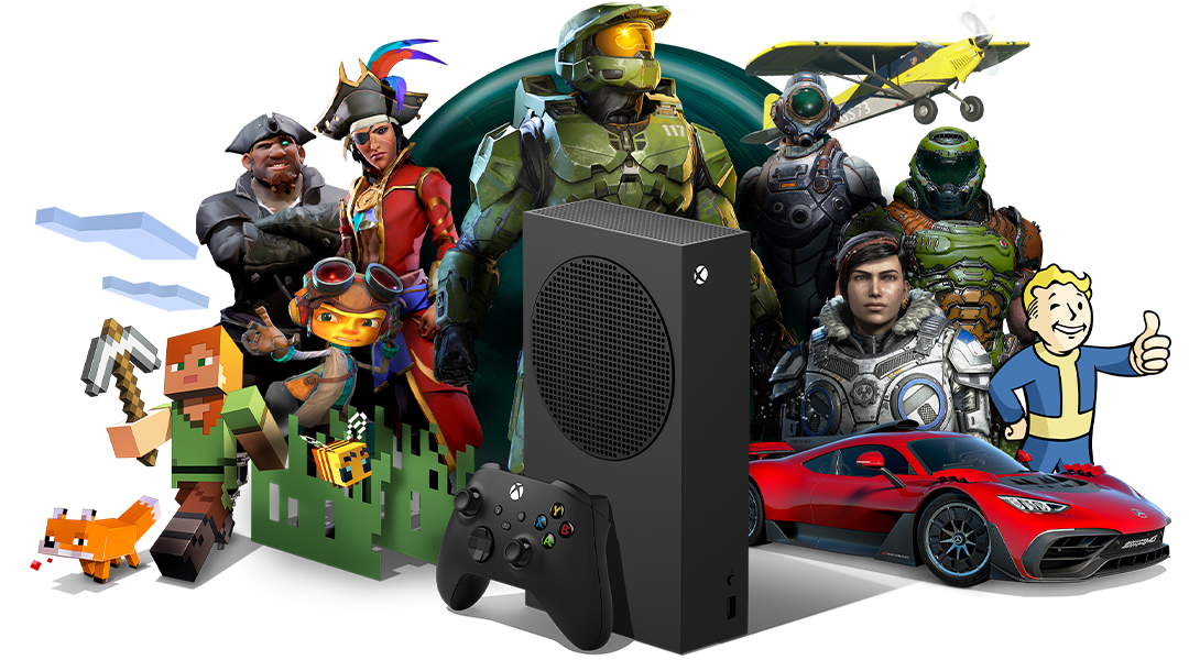 Eine Xbox Series S-Konsole - 1TB (Schwarz) und ein Xbox Wireless Controller vor einer Sammlung von Spielfiguren aus Xbox-Spielen.